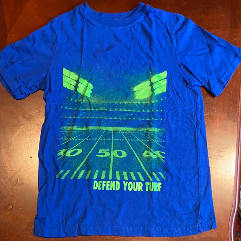 Boys Football Field graphic Tee size 10/12
